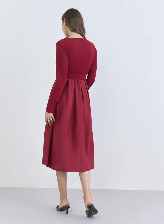 ستايلي فستان ميدي بحافة واسعة مع حزام